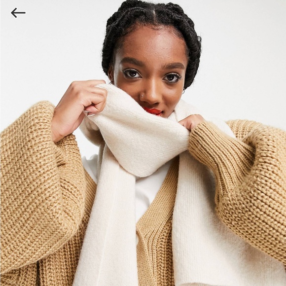 Asos beige scarf - Picture 2 of 3